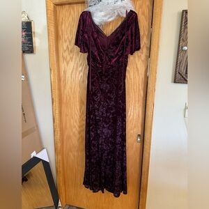 Mother of the bride/groom dress